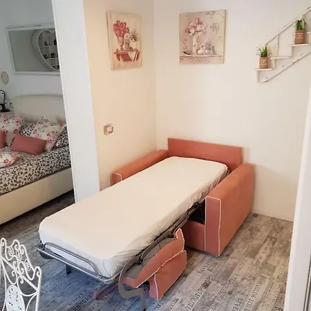 Apartment Casa Ornella Gioiellino In Centro Florence