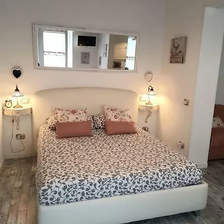 Apartment Casa Ornella Gioiellino In Centro *